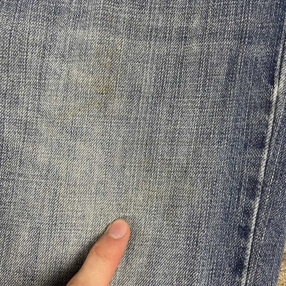 Levis stain see